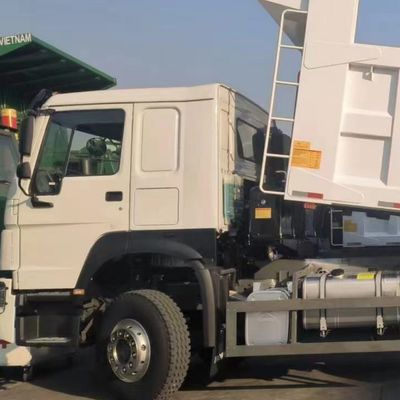 Αγορά 10 τροχούς χωρητικότητα 25-30 τόνων HOWO 6X4 φορτηγό σκουπιδιών δεξαμενόπλοιο καυσίμου 300L 5600X2300X1500 ελαστικό 7.00r16 6+1 ελαστικό προσαρμόσιμο αριστερά και δεξιά οδήγηση online manufacture