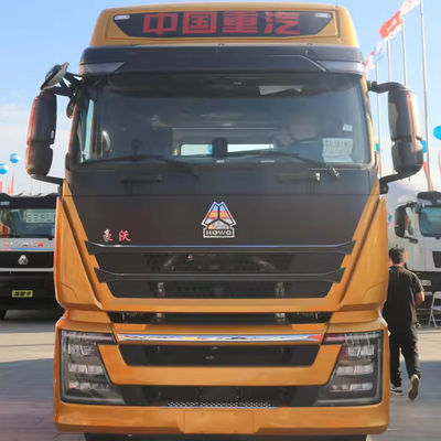 Καλή τιμή. Χρησιμοποιούμενο HOWO SINOTRUCK 6X4 Κεφαλή φορτηγού T7H 460 Τρακτέρ φορτηγό με εκπομπές EURO 5 σε απευθείας σύνδεση